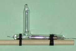 馬可尼設計的金屬屑凝聚器（coherer）